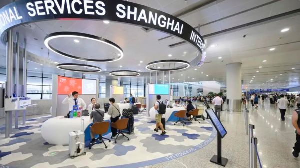 暑運(yùn)暖心服務(wù) 上海機(jī)場以設(shè)計(jì)提升人文出行體驗(yàn)