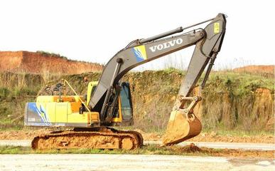 攻城兵機械指揮官:工程機械設(shè)備租賃中,挖機租賃的必要注意事項